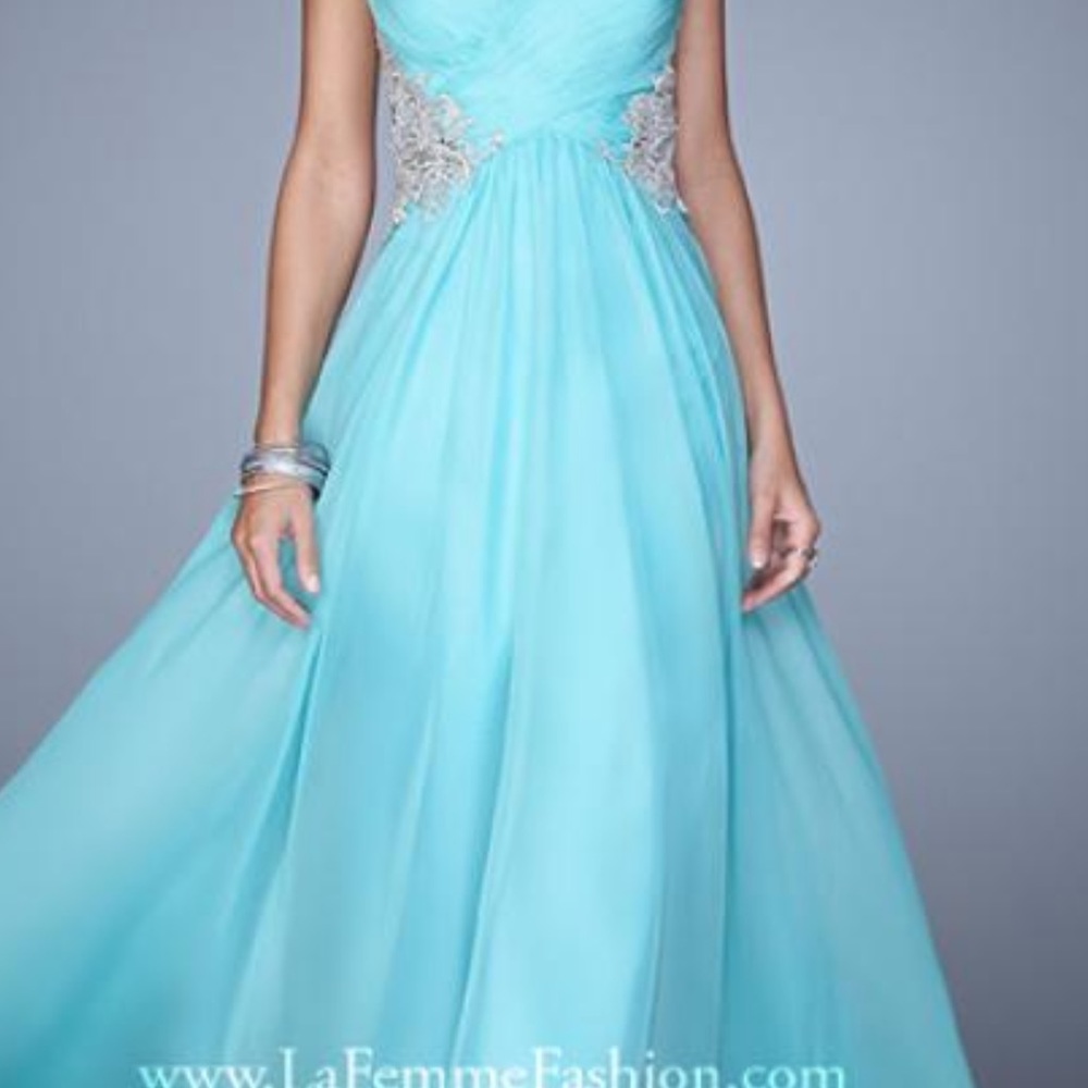 Prom La Femme NWT size 4 chiffon dress lol